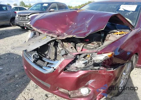 2010 Toyota Avalon z USA, uszkodzony, nr VIN 4TIBK3DB8AU363989